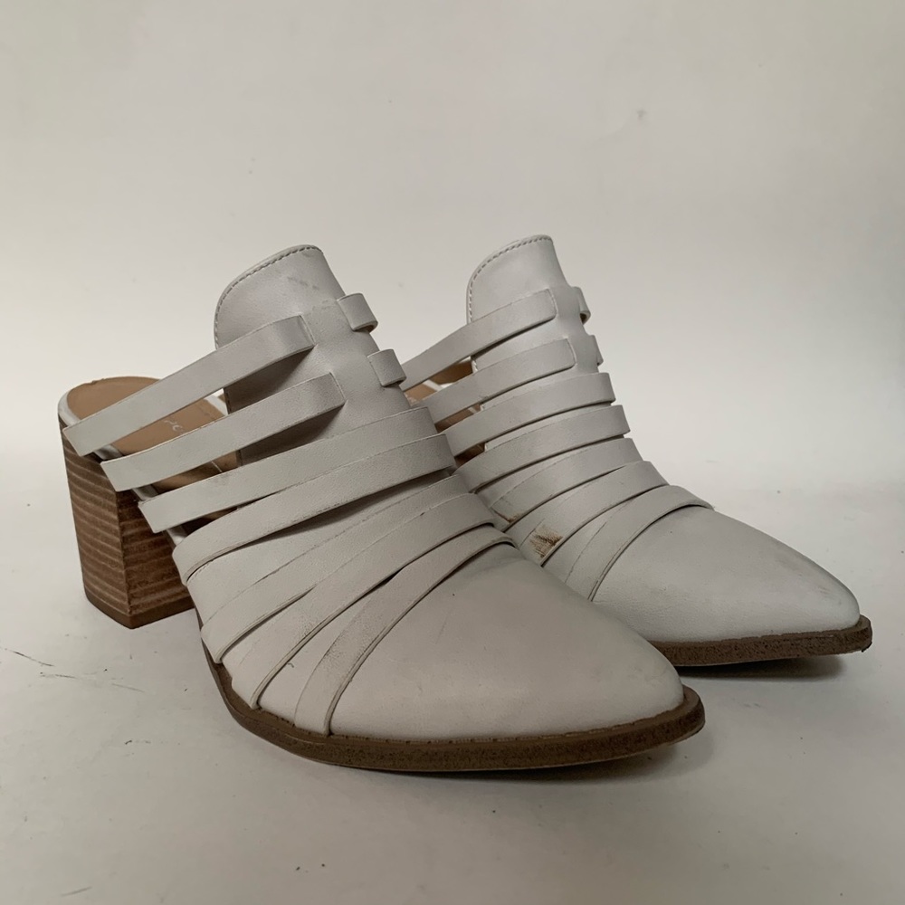 Report White Strappy Mules